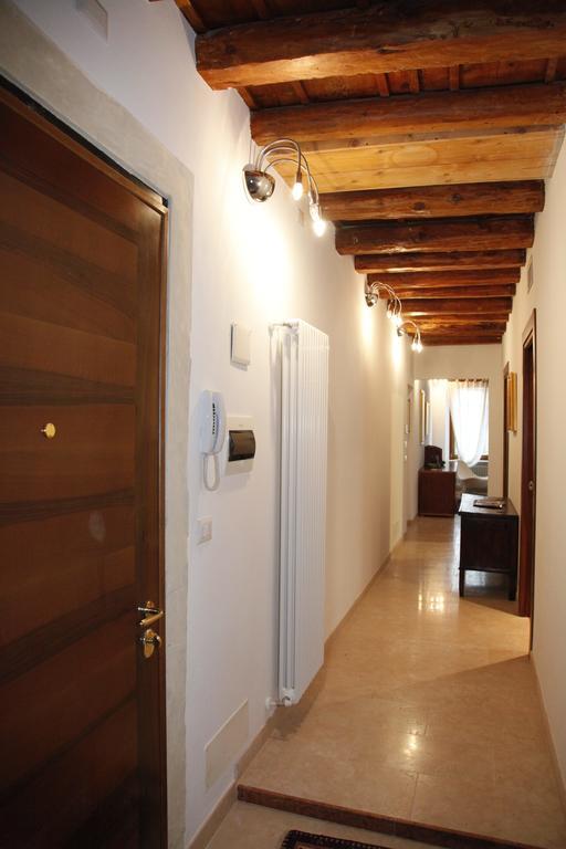Centre 2 Bedroom Flat Βερόνα Εξωτερικό φωτογραφία